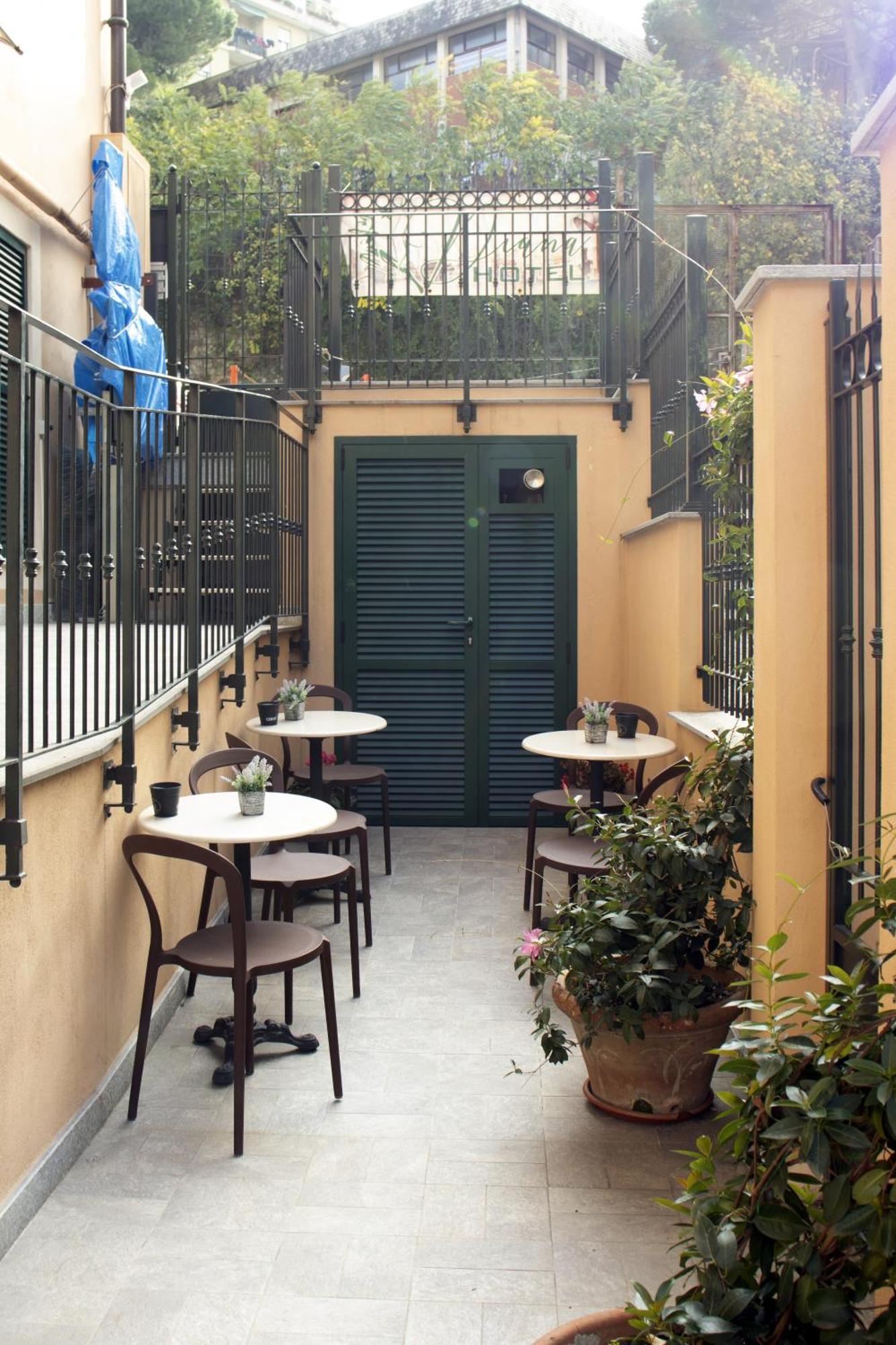 Albergo Locanda Diana Genoa Exterior photo